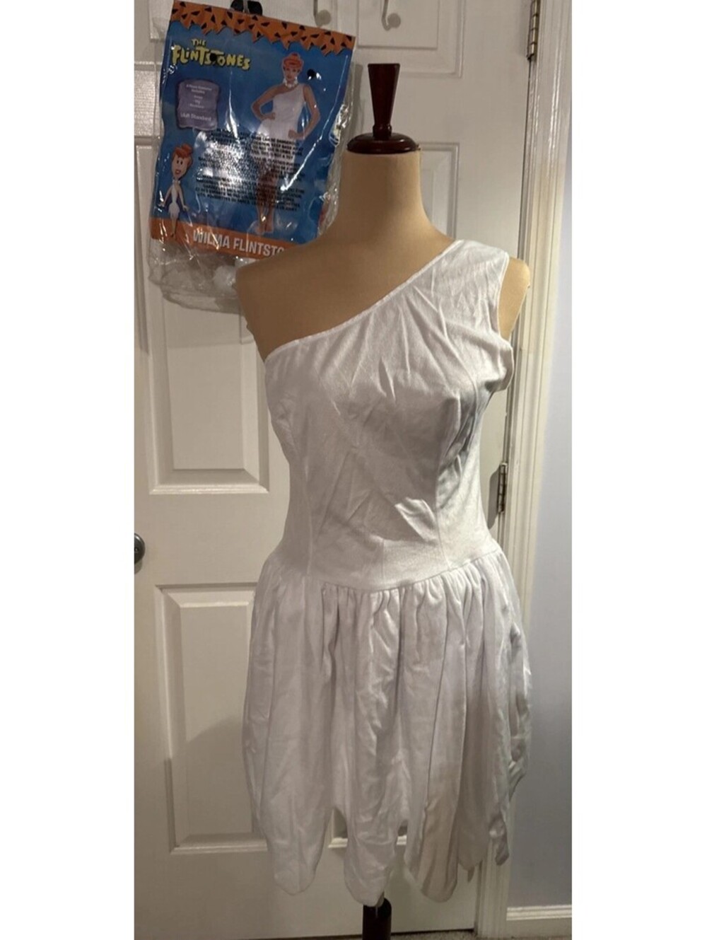 The Flintstones Wilma Costume for Women Size Adult 8-12
